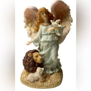 Seraphim Classics Angel - Serena "Angel of Peace" Lion & Lamb